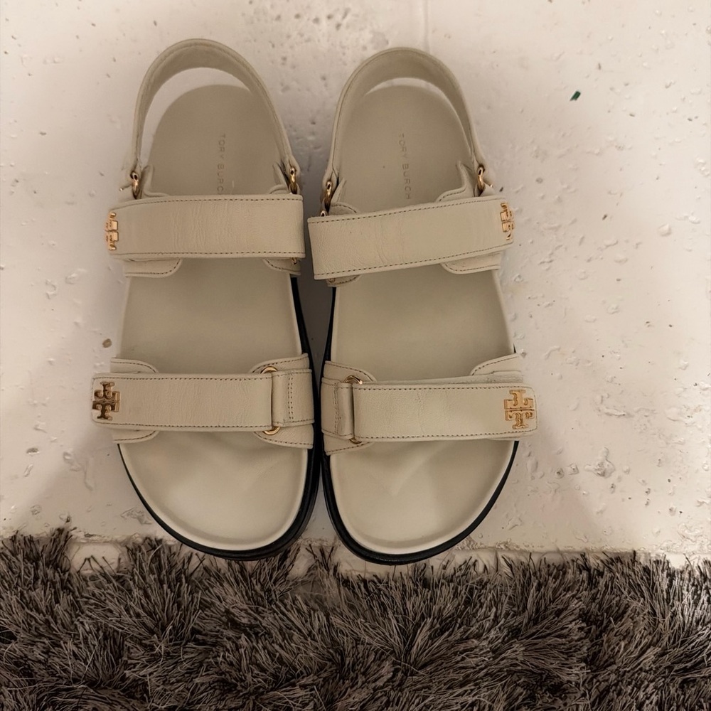 Tory Burch Ivory Kira Sandals Size 9.